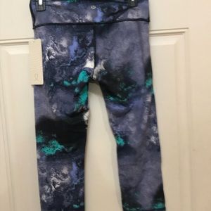 lululemon Pants - Lululemon Wonder Under Crops lululemon Pants - Lululemon Wonder Under Crops
